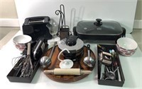 Assortment of Kitchen Items