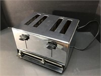 Manning Bowman Toaster - Works -Used