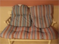 Set of cushions.