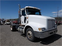 2001 International Semi Truck