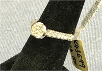 18K white gold ladies diamond unity ring measures: