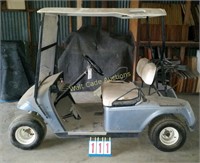 Golfcart EZ-Go-Battery Powered W/Charger-W/Keys &
