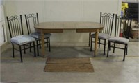 Table, (4) Chairs & (2) Leaves, Approx 72"x40"x31"