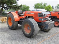 Kubota M9000 Utility Special Wheel Tractor