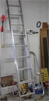 Aluminum extension ladder