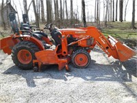 Kubota B3030 Tractor with loader & belly mower
