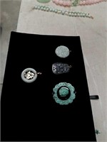 Bag with 4 stone pendants