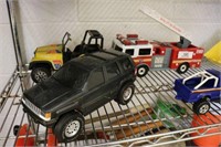 6 Toy Vehicles