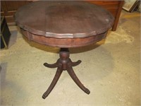 Duncan Phyfe Occasional Table