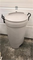 Large Rubbermaid garbage can