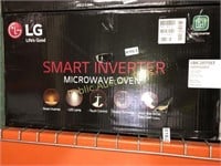 LG $199 RETAIL MICROWAVE 2.0 CU FT