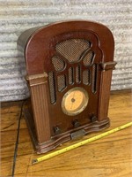Vintage inspired radio