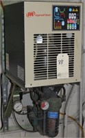Ingersoll Rand Model D12IN Refrigerated Air Dryer