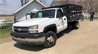 2005 Chevy C3500 Stake Bed Truck