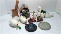 COUNTRY LOT - DECORATIVE EGGS + BIRD FIGURE +