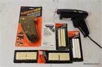6 Pc Lot - Tools - Hot Glue Guns & Glue Sticks