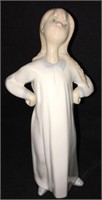Lladro Figurine Of Girl