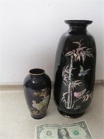 2 Oriental Vases