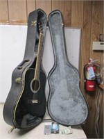 Johnson Acoustic Guitar in Case w/ Korg GA-30