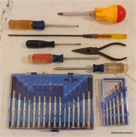 9 Pc Lot - Tools - Screwdrivers