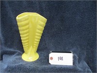 USA 809 8" vase