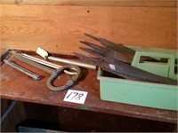 HORSE RELATED TOOLS - TRAY OF NICE FILES