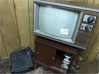 19" COLOR TV & OLD VCR & MORE