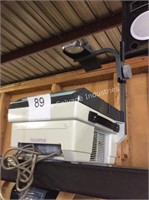 1 LOT OVER HEAD PROJECTOR