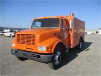 2001 International 4900 S/A Utility Truck