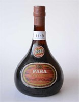 Vintage bottle of Para liqueur port, 1933,