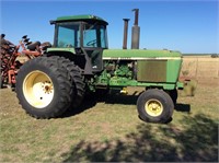 John Deere 4850 with Dual Wheels