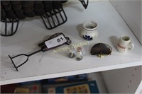 LOT - MINIATURE ITEMS