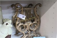 DECORATIVE LYRE METAL STAND