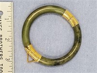 Jade bracelet       (3)