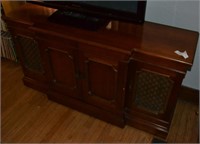 59" Comsole Stereo Cabinet With Equipment Contents