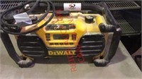 Dewalt work site charger/radio with battery