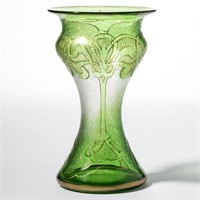 DORFLINGER HONESDALE CAMEO ART GLASS VASE, green