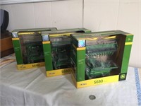 JOHN DEERE 680 COMBINE REPLICAS  W/BOX   (3 PCS)