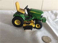 JOHN DEERE X485 LAWN TRACTOR REPLICA