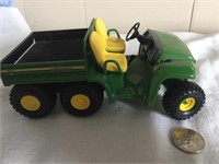 JOHN DEERE 6X4 GATOR REPLICA