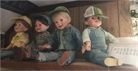 JOHN DEERE DOLLS  (4 PCS0