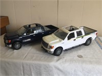 FORD TOY TRUCKS    (2 PCS)