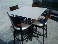 HighTop Table & Chairs