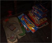Vintage Hot Wheels toy lot to include: -
