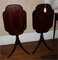 Pair of Duncan Phyfe Mahogany tri-fed tilt top