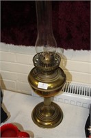 Oil lamp with funnel
