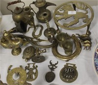 Collection of brass ware.