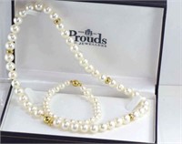Gold and fresh water pearl necklace