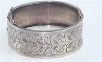Vintage Scandia sterling silver hinged bangle