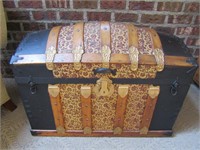 Antique Trunk(Roll Top)